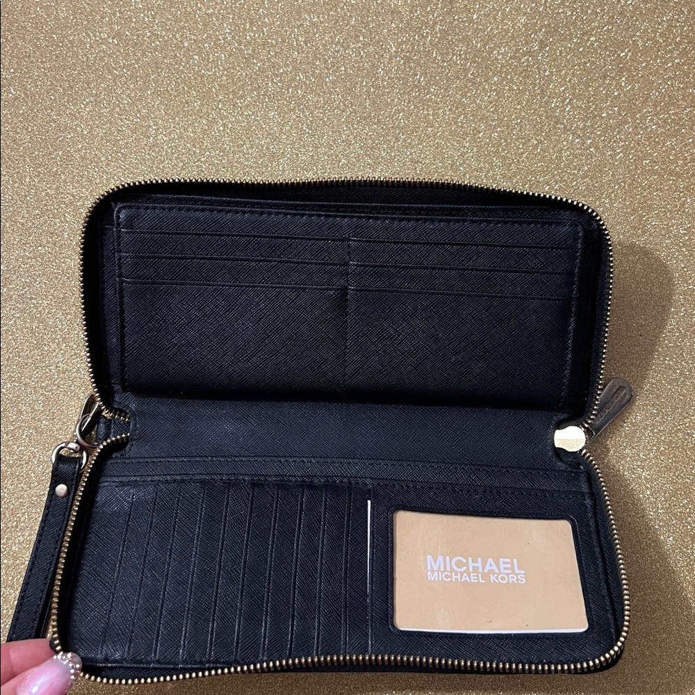 Used Michael Kors Black Saffiano Leather Continental Zip-Around Wristlet Wallet - Picture 16 of 16